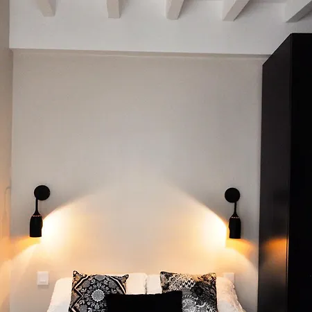 Charming Duplex In Montmartre * פריז