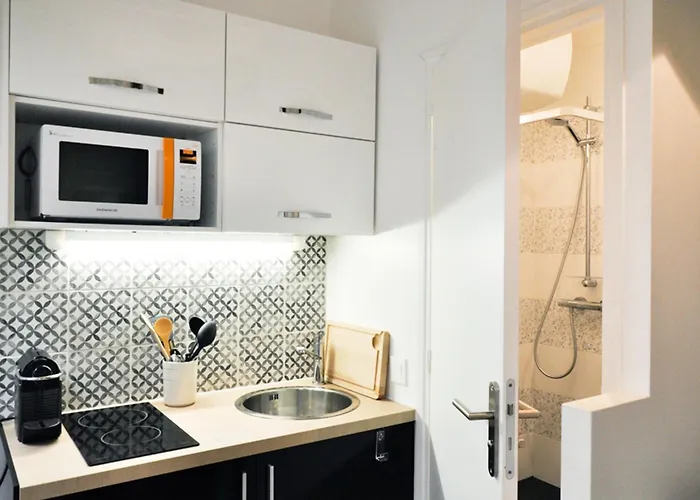 Apartament Charming Duplex In Montmartre *